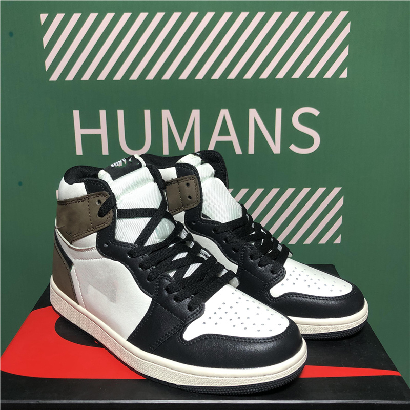 Top Quality Men Women Boy Jumpman 1 1s High Basketball Shoes Dark Mocha University Blue Hyper Royal Silver Toe Obsidian UNC Chicago Mens Wom
Top Quality Men Women Boy Jumpman 1 1s High Basketball Shoes Dark Mocha University Blue Hyper Royal Silver Toe Obsidian UNC Chicago Mens Wom