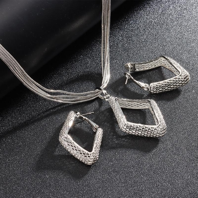 Earrings & Necklace Jewelry Sets Gold Plated Hollow Rhombus Pendant Women Design For Wedding Party Gift Classic, Silver
Earrings & Necklace Jewelry Sets Gold Plated Hollow Rhombus Pendant Women Design For Wedding Party Gift Classic, Silver