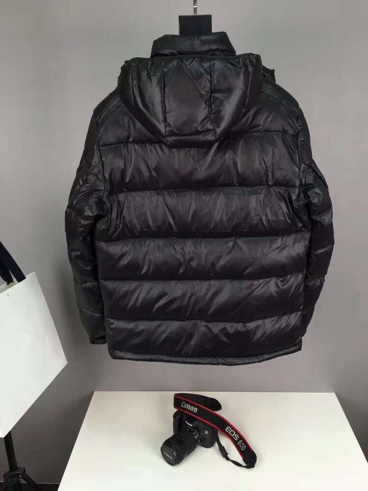 21FW Men's designer jacket coat fashion down parkas with letters men&women high quality clothing winter jackets Homme Unisex coats size 1-6, Make up for price
21FW Men's designer jacket coat fashion down parkas with letters men&women high quality clothing winter jackets Homme Unisex coats size 1-6, Make up for price