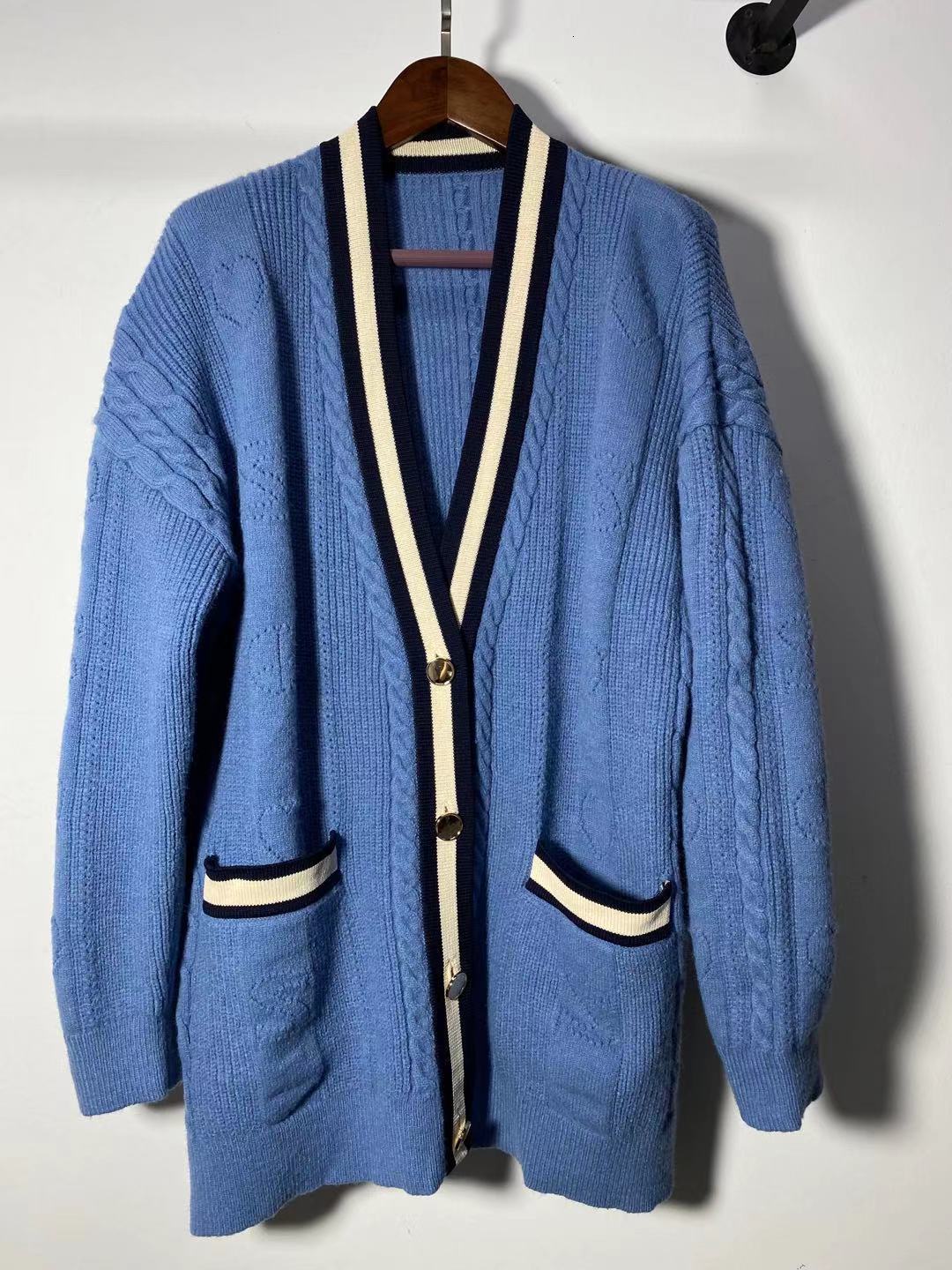 women's sweaters cardigan coat blue knit, low-v, long sleeve, baggy, autumn fashion i7a8, White;black
women's sweaters cardigan coat blue knit, low-v, long sleeve, baggy, autumn fashion i7a8, White;black