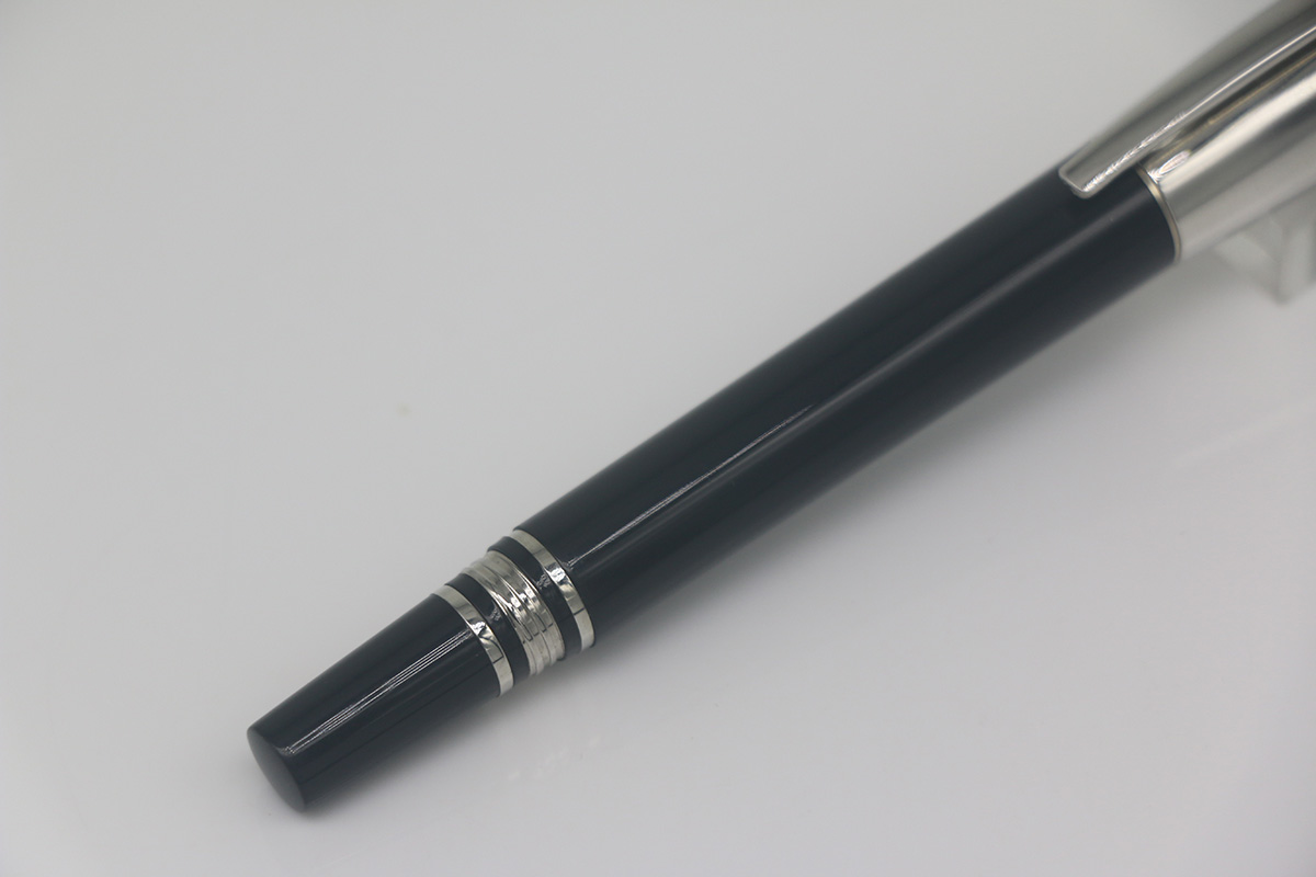 Classi Fountain pen with Blue Crystal head cover lattice Stainless steel Silver/Grey Trim