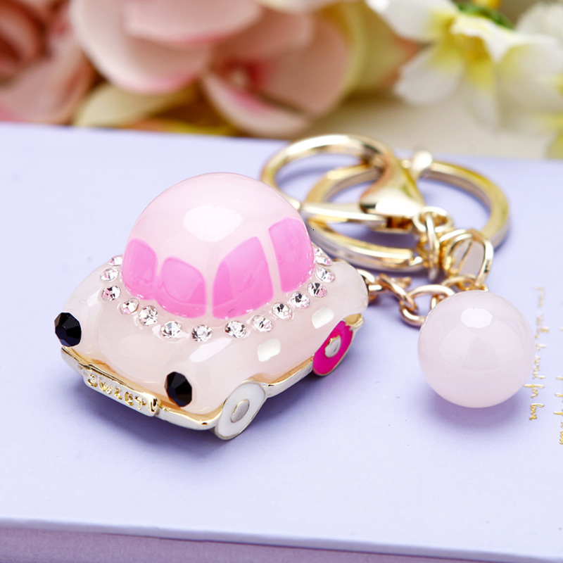 Key Rings Diamond Beetle Car Chain Female Korean Creative Bag Pendant Metal Ring Business Gift
