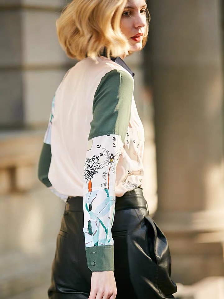 casual Blouse Women Fashion Print Loose Casual Blouses Vintage Long Sleeve Bow Collar Female Shirts Blusas Chic Tops 210421