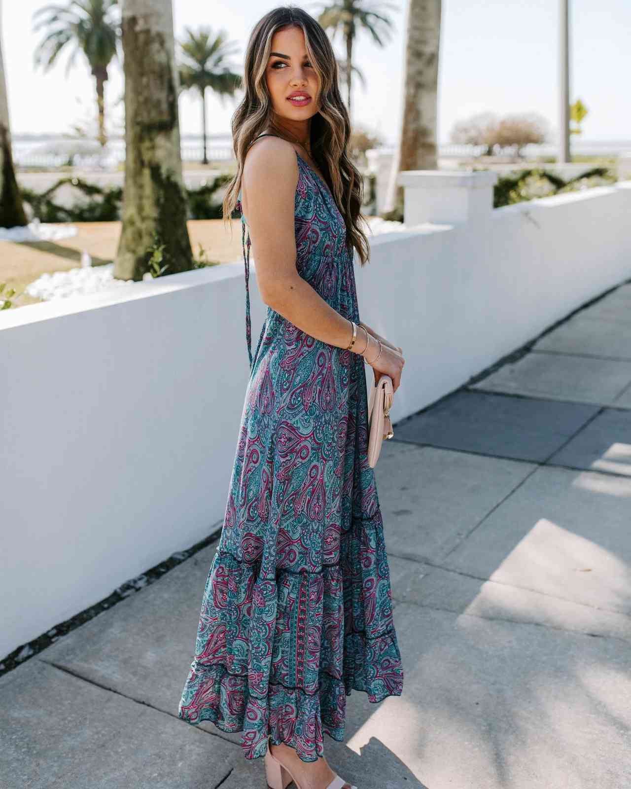 Women Dress V Neck Backless Printing Bohemian es Sleeveless Large Hem Beach Plus Size Maxi es Summer 210524