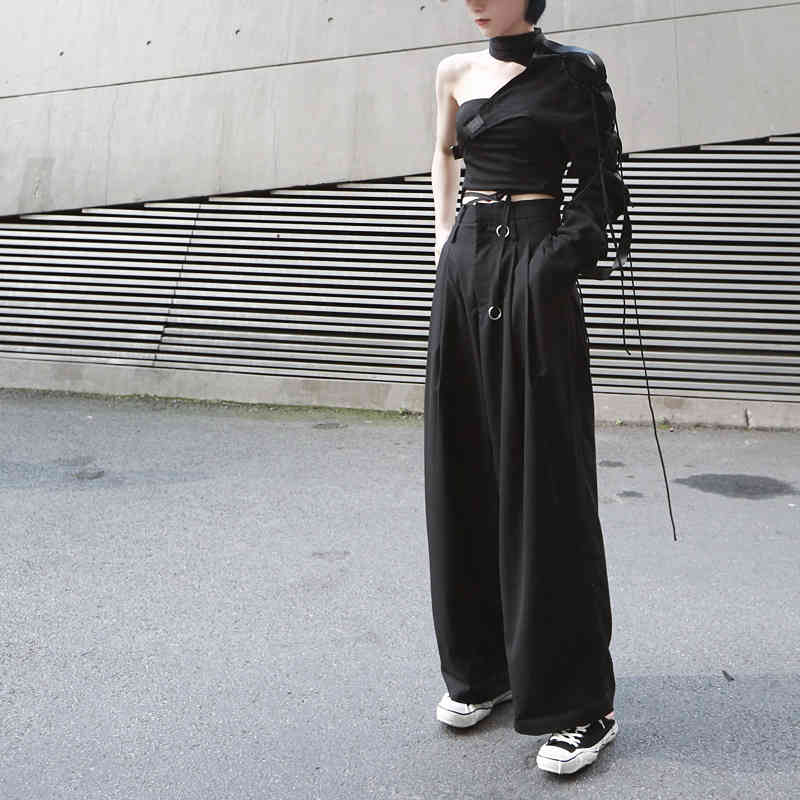 EAM Spring Summer Round Neck Short Sleeve Backless Irregular Brief Personality Tshirt Women Fashion JX391 210406