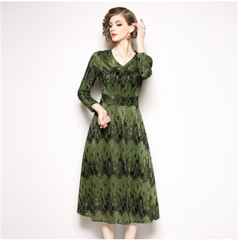 European Style Autumn And Winter Long-Sleeved Jacquard Velvet Dress Women's Sexy V-Neck Runway Dresses Vestidos 210520