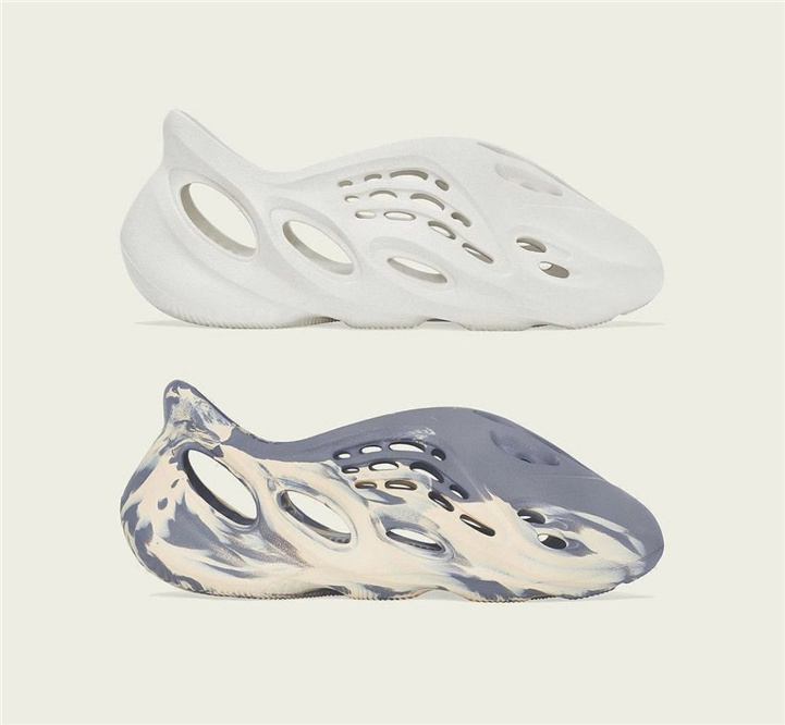 2021 Originals Slide Slippers Foam Runner Shoes Sand MXT Moon Gray Ararat Kanye West Resin Desert Earth Brown Bone Sandals Men Women Outdoor Sneakers Size US4-13 
2021 Originals Slide Slippers Foam Runner Shoes Sand MXT Moon Gray Ararat Kanye West Resin Desert Earth Brown Bone Sandals Men Women Outdoor Sneakers Size US4-13