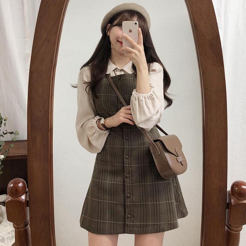 Casual Dresses QWEEK Soft Girl Kawaii Mini Dress Women Vintage Plaid Japanese Style Design Retro Button Short Korean Chic 2021
Casual Dresses QWEEK Soft Girl Kawaii Mini Dress Women Vintage Plaid Japanese Style Design Retro Button Short Korean Chic 2021
