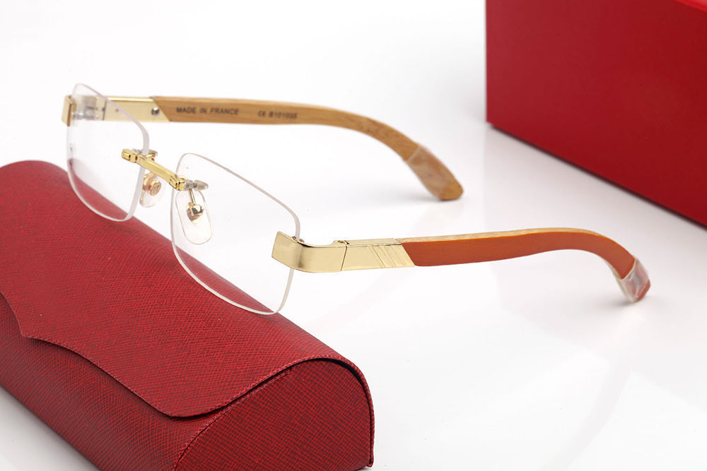 Classic Square Men Women Sunglasses Brand Optical Frames Clear Lenses Golden Metal Decorative Design Wooden Legs Business Casual Glasses with Original Box
Classic Square Men Women Sunglasses Brand Optical Frames Clear Lenses Golden Metal Decorative Design Wooden Legs Business Casual Glasses with Original Box