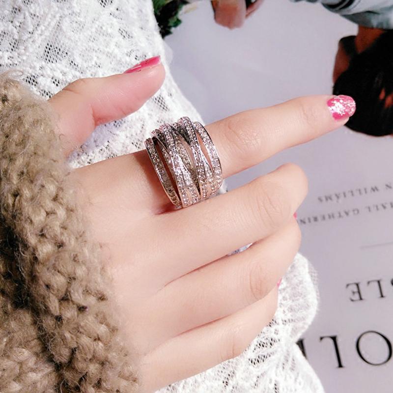 Cluster Rings For Women Luxury Style Winding Hollow Out Cubic Zirconia Silver Color Wedding Party Gift Fashion Jewelry DD017, Golden;silver
Cluster Rings For Women Luxury Style Winding Hollow Out Cubic Zirconia Silver Color Wedding Party Gift Fashion Jewelry DD017, Golden;silver