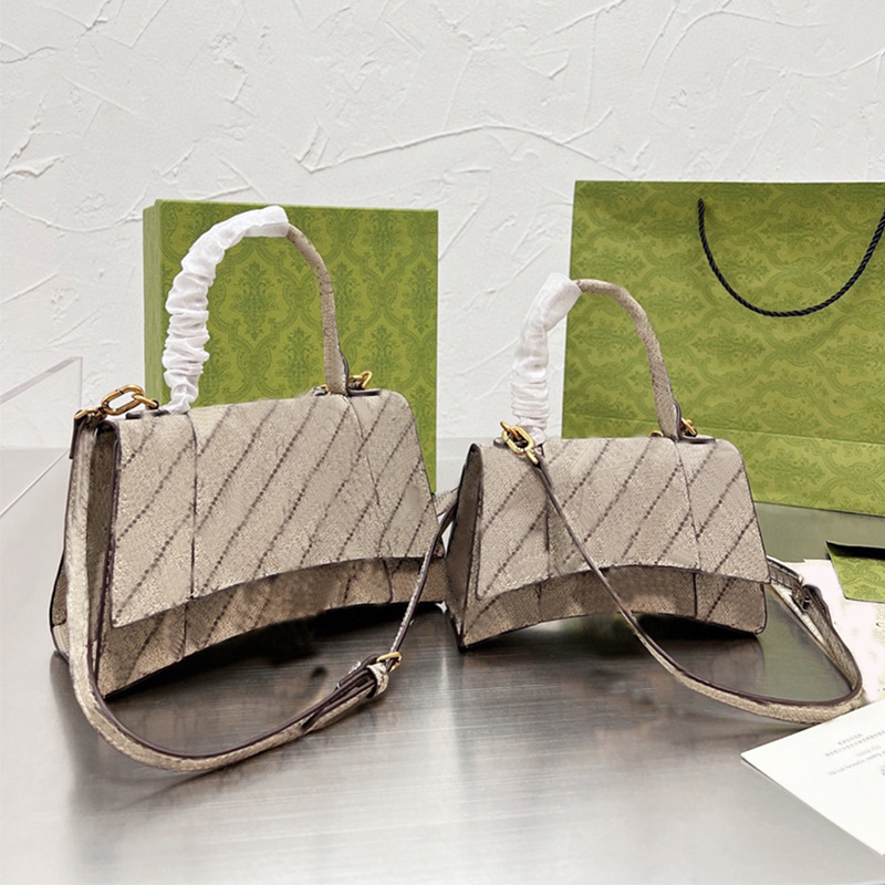 Vintage Shoulder Bag Women Hobos Wallet Purse Clutch Leather Letters Crossbody Bags Retro Pouch Ladies Wallets Purses Letter Clutches, Khaki
Vintage Shoulder Bag Women Hobos Wallet Purse Clutch Leather Letters Crossbody Bags Retro Pouch Ladies Wallets Purses Letter Clutches, Khaki