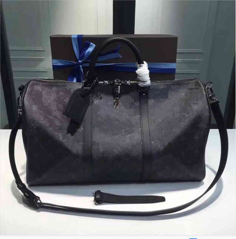 2021 Duffle bag Classic 45 50 55 Travel luggage for men real leather Top quality women crossbody totes shoulder Bags mens womens handbags 5
2021 Duffle bag Classic 45 50 55 Travel luggage for men real leather Top quality women crossbody totes shoulder Bags mens womens handbags 5