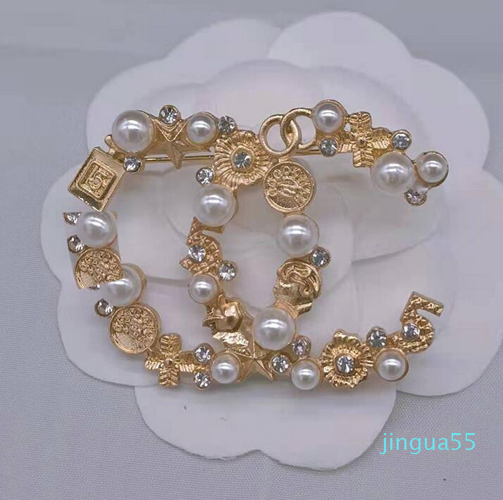 Designer Brooches Pins Pearl Crystal Rhinestone High Quality Luxury Vintage Retro Temperament Ladies Brooch
Designer Brooches Pins Pearl Crystal Rhinestone High Quality Luxury Vintage Retro Temperament Ladies Brooch