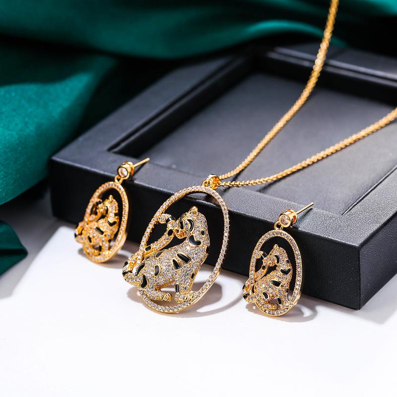 Earrings & Necklace Tuliper Luxury Leopard Panther Iced Out Chain Women Jewelry Sets Circle Dubai Gold Prom Party Zircon, Silver
Earrings & Necklace Tuliper Luxury Leopard Panther Iced Out Chain Women Jewelry Sets Circle Dubai Gold Prom Party Zircon, Silver