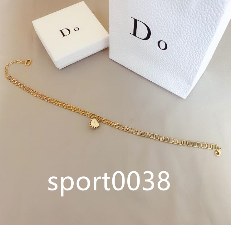 Bee Collar Necklace women's Brass European and American style collars women Dijia heart-shaped bees It's packed
Bee Collar Necklace women's Brass European and American style collars women Dijia heart-shaped bees It's packed