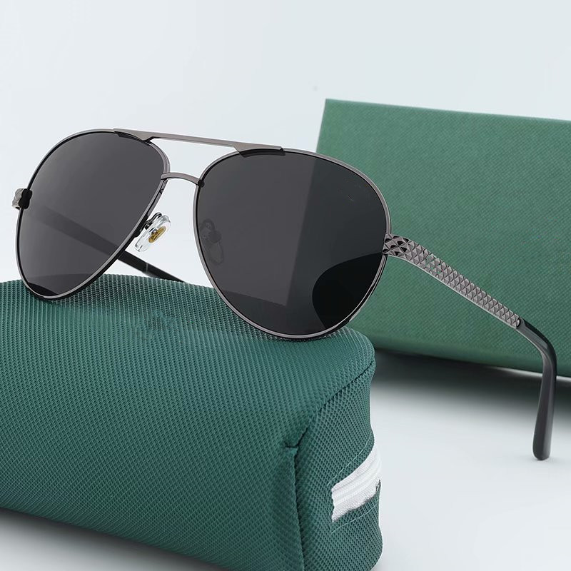 Fashion Classic designer Polarized 2021 Luxury Sunglasses For Men Women Pilot Sun Glasses UV400 Eyewear Metal Frame Polaroid Lens With box, White;black
Fashion Classic designer Polarized 2021 Luxury Sunglasses For Men Women Pilot Sun Glasses UV400 Eyewear Metal Frame Polaroid Lens With box, White;black