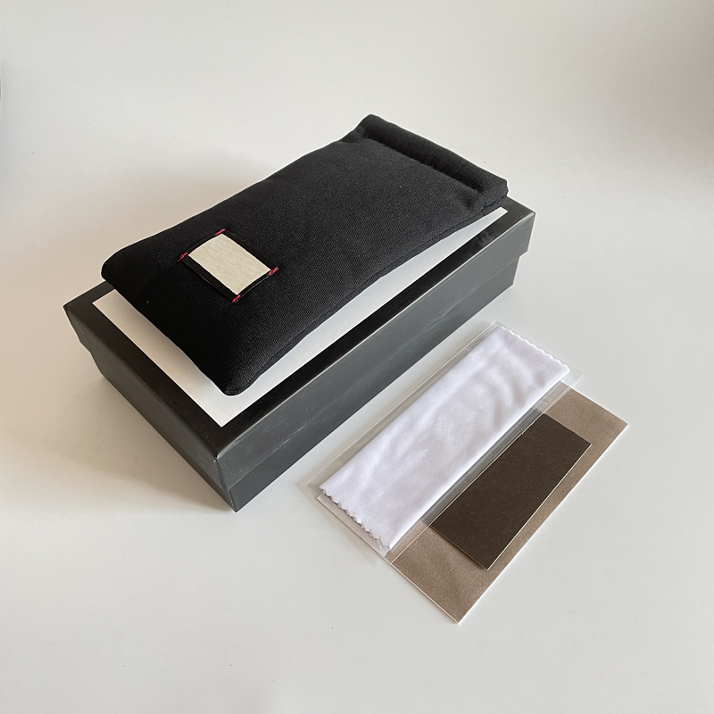 Brand Design Men Women White Sunglasses Box Designer Case For Sun Glasses Eyeglasses Protective
Brand Design Men Women White Sunglasses Box Designer Case For Sun Glasses Eyeglasses Protective