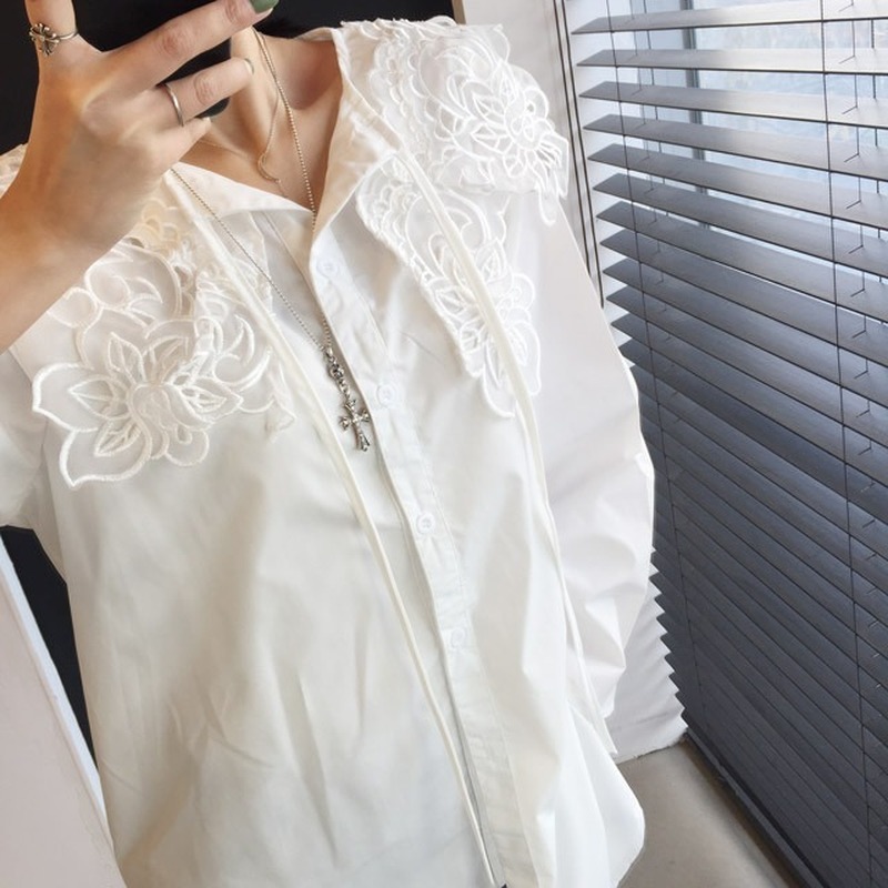 Asymmetrical Hem Shirts Women Appliques White Blouse Casual Loose Tops Lapel Plus Size Fashion Butterfly Sleeve Bow Shirt 13107 210506