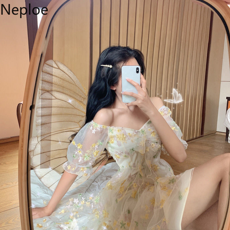Neploe Vestido De Mujer Vintage Puff Sleeve Dress Women Korean Cute Harajuku Kawaii Woman Dresses Sexy Off Shoulder Party Robe 210422