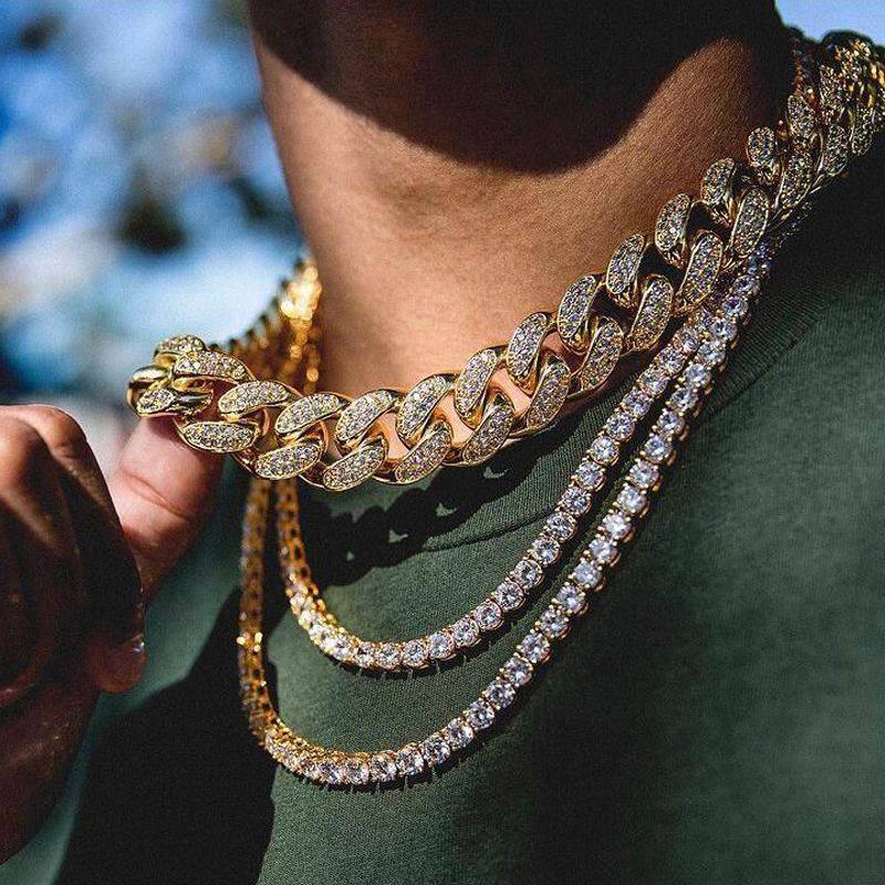 18MM Big Heavy Miami Cuban Link Chain Necklace Gold Silver Color Micro Pave 5A Cz Zirconia Hip Hop Chain Iced Out Bling Jewelry X0509
18MM Big Heavy Miami Cuban Link Chain Necklace Gold Silver Color Micro Pave 5A Cz Zirconia Hip Hop Chain Iced Out Bling Jewelry X0509