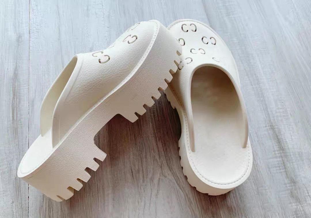 2021 high end designer Jerry women's medium heel sandals slippers transparent material fashion sexy beach shoes Beige, Lightgreen
2021 high end designer Jerry women's medium heel sandals slippers transparent material fashion sexy beach shoes Beige, Lightgreen