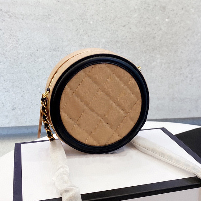 Fashion Designer Bags Women Handbag Crossbody Messenger Shoulder Chain Bag Good Quality Leather Purses Ladies High Capacity V-shape Rhombic Grid 022, Dust bag
Fashion Designer Bags Women Handbag Crossbody Messenger Shoulder Chain Bag Good Quality Leather Purses Ladies High Capacity V-shape Rhombic Grid 022, Dust bag