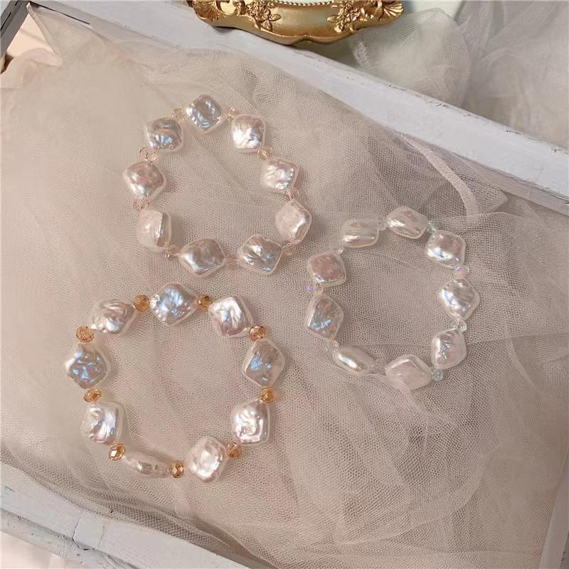 Beaded, Strands INS Simple Korean Fashion Handmade Acrylic Beads Diamond Pearl Bracelet Women Elastic Bangle For Girls Romantic Jewelry Gift
Beaded, Strands INS Simple Korean Fashion Handmade Acrylic Beads Diamond Pearl Bracelet Women Elastic Bangle For Girls Romantic Jewelry Gift