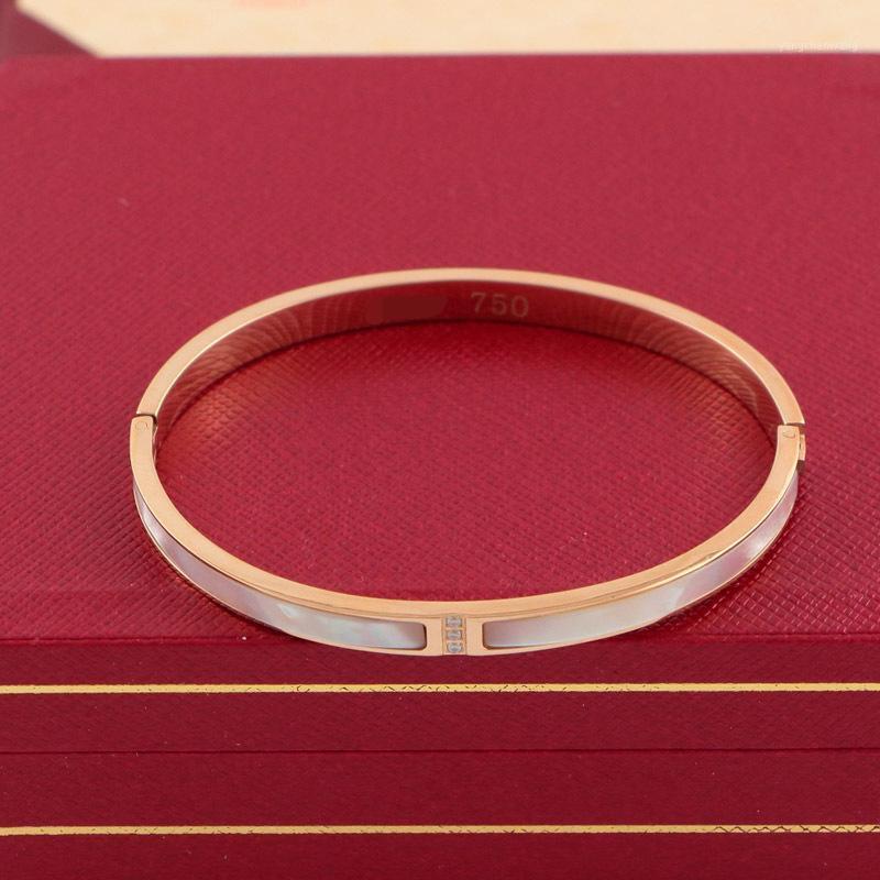 High Quality Classic Titanium Steel Jewelry Plated Rose Gold Inlaid Natural Shell Bracelet Bangle For Women Men Love Gift
High Quality Classic Titanium Steel Jewelry Plated Rose Gold Inlaid Natural Shell Bracelet Bangle For Women Men Love Gift