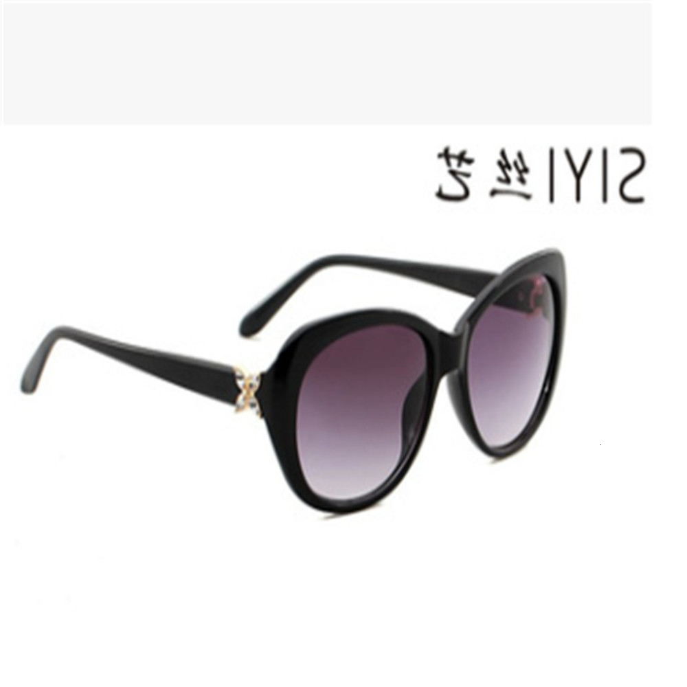sunglasses 4048New Designer Fashion Women Eyeglasses Outdoor Shades PC Frame Classic Lady luxury Sunglasses Mirrors, Black
sunglasses 4048New Designer Fashion Women Eyeglasses Outdoor Shades PC Frame Classic Lady luxury Sunglasses Mirrors, Black