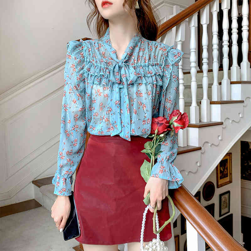 Autumn Printed Vintage Chiffon Women Blouse Lace Up Buttons Bow Collar Long Flare Sleeve Loose Female Shirts Tops 210514