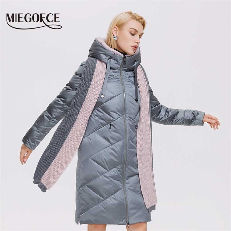 MIEGOFCE Winter Women Long Parka Quilted Coats With Scarf High Quality Brand Coat Ladies Jackets D21815 211018, No scraf 707
MIEGOFCE Winter Women Long Parka Quilted Coats With Scarf High Quality Brand Coat Ladies Jackets D21815 211018, No scraf 707