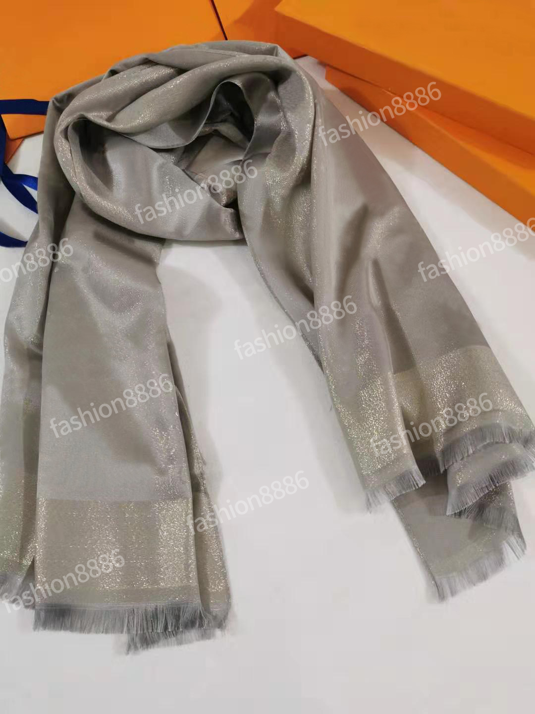 Scarves Designer scarf for women silk Soft material Top quality scarfs woman designer scarv spring Mens Warm Fashion With Box Gift bag
Scarves Designer scarf for women silk Soft material Top quality scarfs woman designer scarv spring Mens Warm Fashion With Box Gift bag