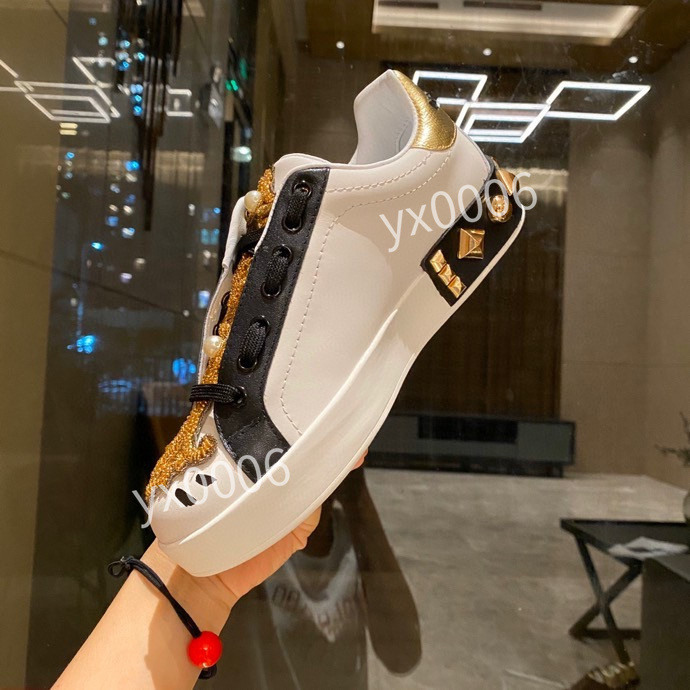 2022 Fashion Casual Shoes Genuine Leather Mens Women Sneakers Trendy Trainer White Black Pink Platform Chaussures cx211022, Choose the color
2022 Fashion Casual Shoes Genuine Leather Mens Women Sneakers Trendy Trainer White Black Pink Platform Chaussures cx211022, Choose the color