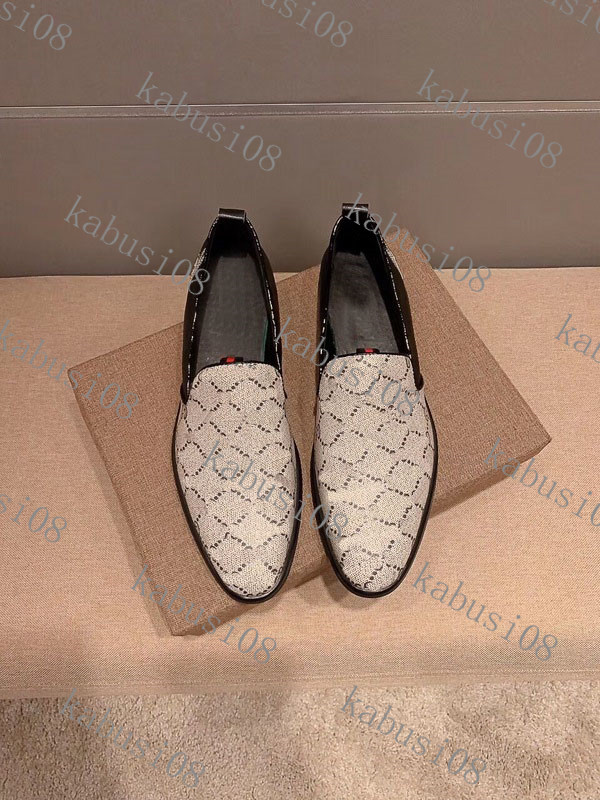 Top designer men's shoes black yellow stitching flat pointed toe comfortable luxury bee belt box
Top designer men's shoes black yellow stitching flat pointed toe comfortable luxury bee belt box