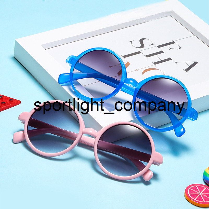 Children Vintage Classic Sunglasses Girls Boys Outdoor Shading Round Sunglasses Personality Street Shot Kids UV400 Sunglasses
Children Vintage Classic Sunglasses Girls Boys Outdoor Shading Round Sunglasses Personality Street Shot Kids UV400 Sunglasses