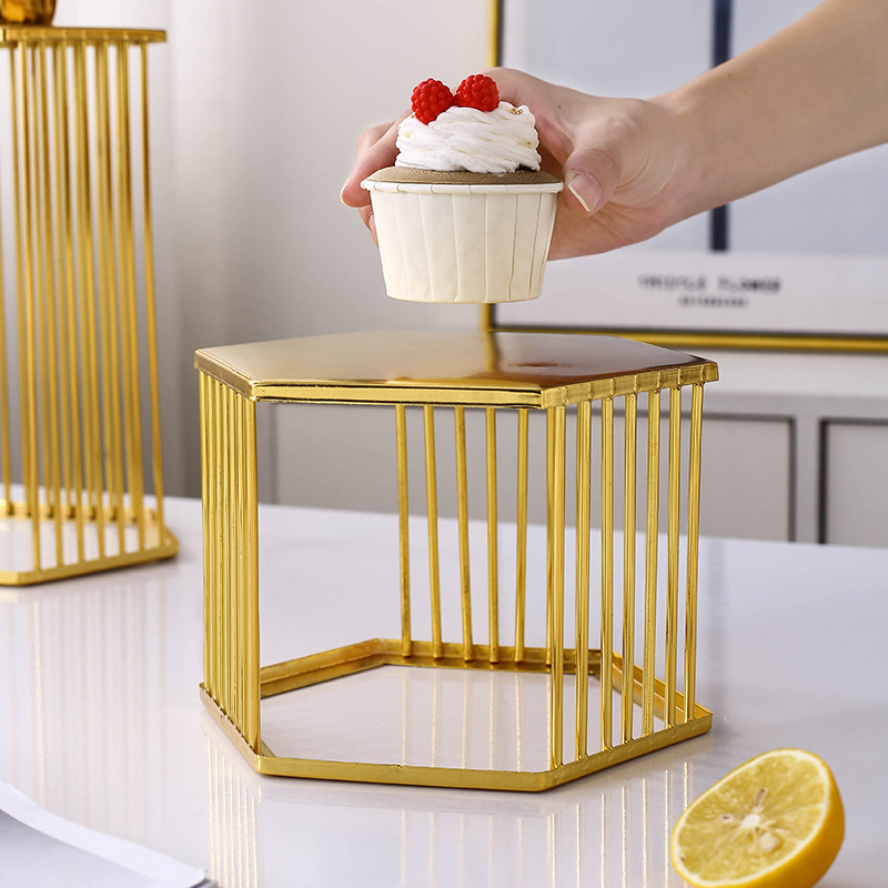 13pcs Iron Stand Cupcake Cookie Flowers Dessert Wedding Decoration Shiny Gold Metal Frame Table Centerpieces Props Birthday Party Cake Display Buffet 