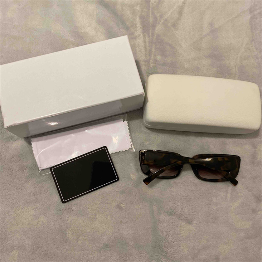 Designer sunglasses for men square luxury Women Sun glasses plate metal combination frame 20PCS
Designer sunglasses for men square luxury Women Sun glasses plate metal combination frame 20PCS