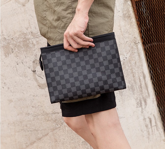 2021 Luxurys Clutch Bags Toiletry Pouch Handbags Purses Men Women Evening Leather Shoulder Bag Wallets Card Holder Chain Key Pouchs
2021 Luxurys Clutch Bags Toiletry Pouch Handbags Purses Men Women Evening Leather Shoulder Bag Wallets Card Holder Chain Key Pouchs