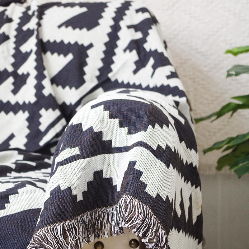 Dark Brown Geometric Throw Blanket Double Sided Sofa Towel Full Cover Decorative Casual Bed Spread Boho Rug Cushion Blankets