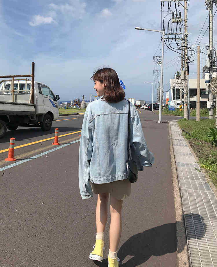 light blue Jeans Jacket Women loose vintage Denim Jacket Femme preppy style Bomber Jacket Basic Coats womens (F6398) 210423