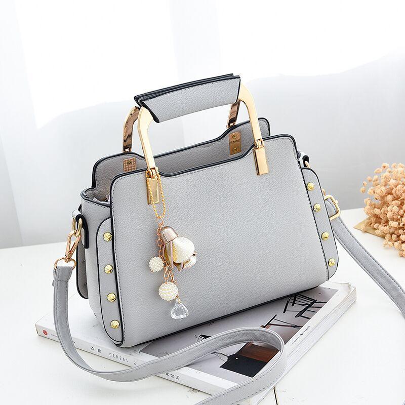 Evening Bags Elegant Shoulder Bag 2022 Women Designer Luxury Handbags Sweet Messenger Ladies Crossbody Grey Black Red
Evening Bags Elegant Shoulder Bag 2022 Women Designer Luxury Handbags Sweet Messenger Ladies Crossbody Grey Black Red