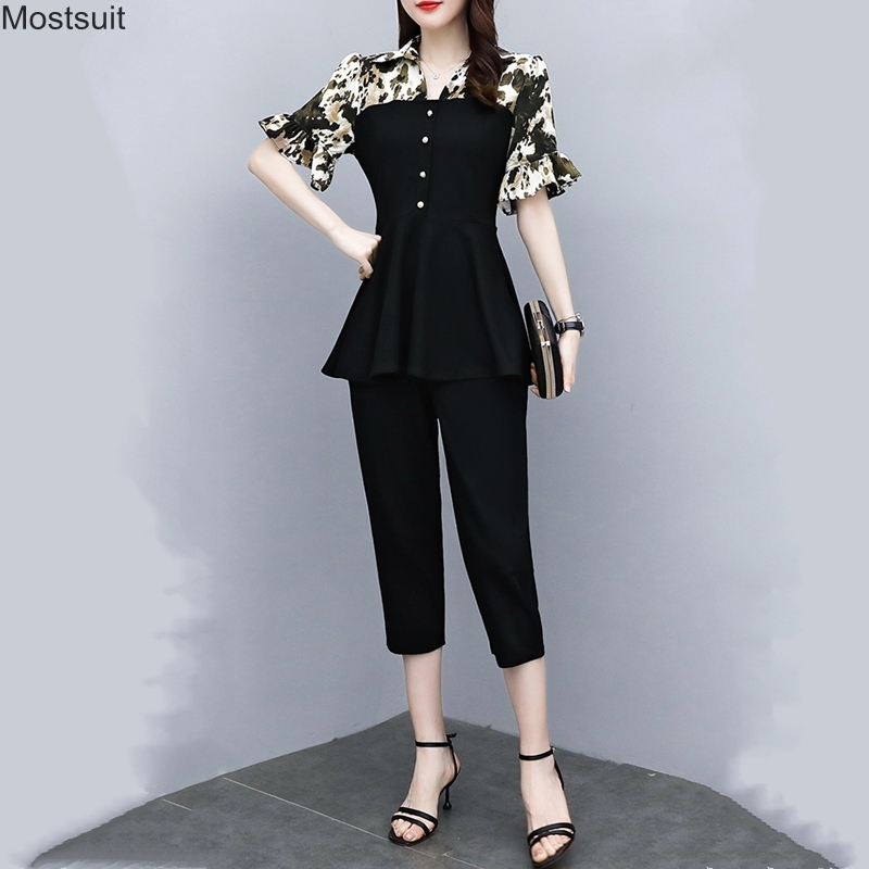 Summer Elegant Two Piece Set Women Plus Size Print Tunic Short Sleeve Tops And Calf-length Pants Suits Outfit OL Korean 210518, Black
Summer Elegant Two Piece Set Women Plus Size Print Tunic Short Sleeve Tops And Calf-length Pants Suits Outfit OL Korean 210518, Black