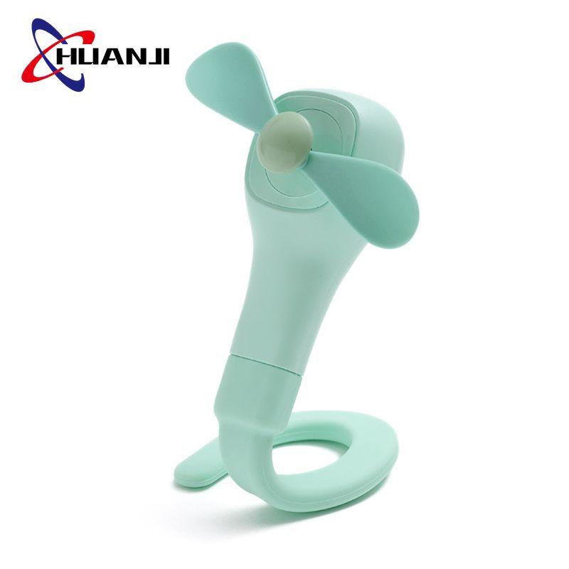 Electric Fans HUANJI Summer Fan 2021 Portable Mini USB Rechargeable Multi-function Small Air Conditioning Appliances A132
Electric Fans HUANJI Summer Fan 2021 Portable Mini USB Rechargeable Multi-function Small Air Conditioning Appliances A132