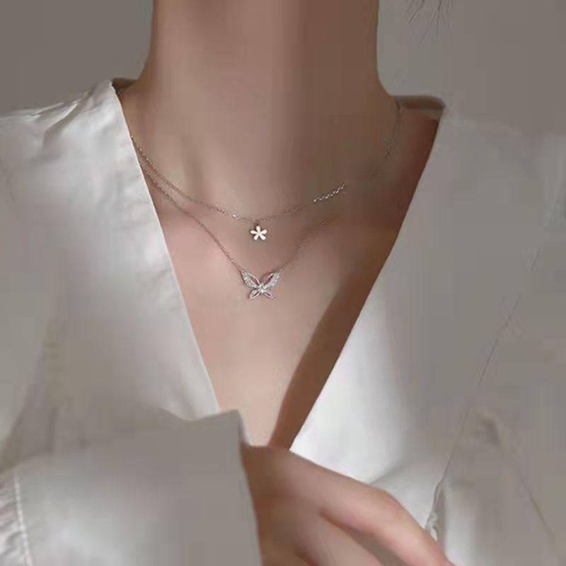 Pendant Necklaces Aesthetic Korean Fashion Necklace For Women,steampunk Friends Butterfly Necklace,cuban Link Chain Accessories Women.
Pendant Necklaces Aesthetic Korean Fashion Necklace For Women,steampunk Friends Butterfly Necklace,cuban Link Chain Accessories Women.