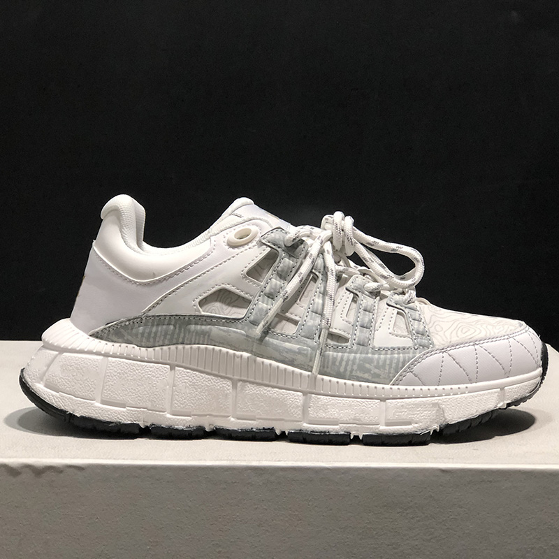 Luxury Trigreca Sneakers Mens Desginer Sneaker platform shoes Women Leather Barocco print lateral Greca Comfortable Outdoor Casual Shoes Top Quality With Box NO55, Sock
Luxury Trigreca Sneakers Mens Desginer Sneaker platform shoes Women Leather Barocco print lateral Greca Comfortable Outdoor Casual Shoes Top Quality With Box NO55, Sock
