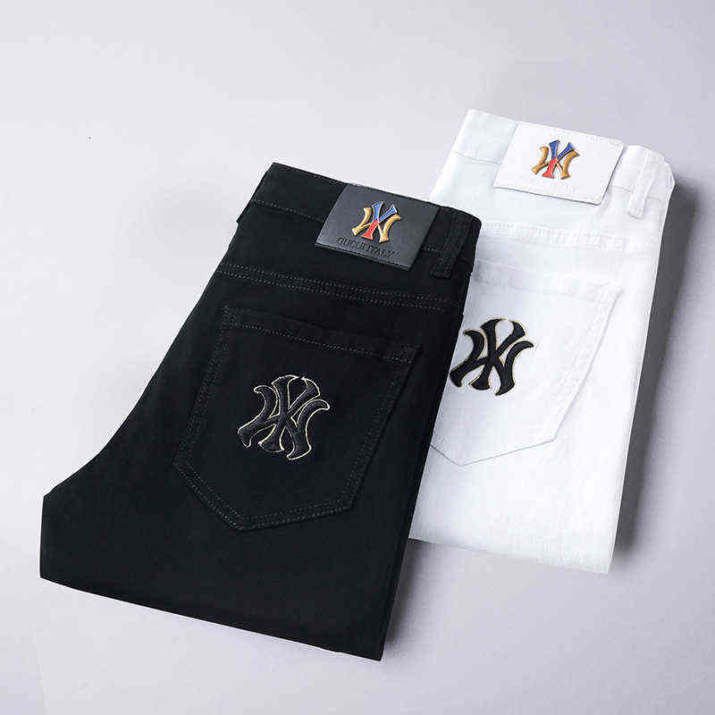 Spring 2021 and Summer Men's Jeans Pure Black White Two-color Cotton High Elastic Small Feet Slim Fit Korean Version Simple Ny Home
Spring 2021 and Summer Men's Jeans Pure Black White Two-color Cotton High Elastic Small Feet Slim Fit Korean Version Simple Ny Home