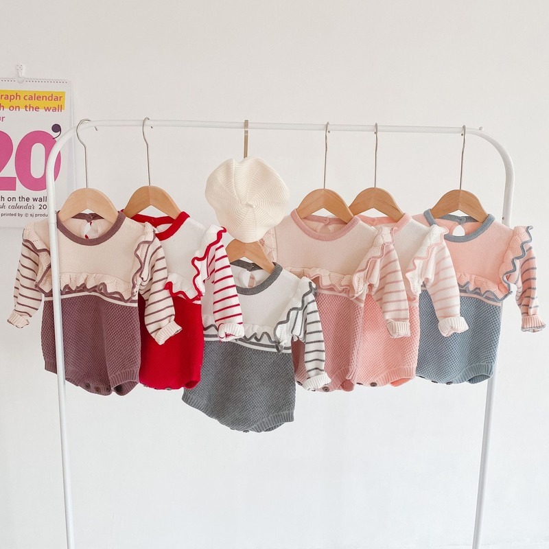 Autumn Girl Baby Bodysuits Lace Stitching Striped Wool Suit Crawling Clothes 210515