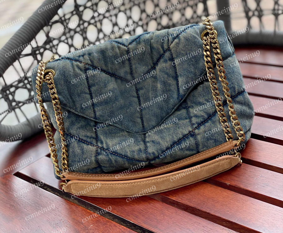 Factory Sell LouLou Puffers Denim Jeans Shoulder Flap Bags 577475 Top Quality Women's Frosted Cowhide Strap Heavy Chain Crossbody Bag Designer Handbags w BOX 3 Sizes, Shopping gift bag
Factory Sell LouLou Puffers Denim Jeans Shoulder Flap Bags 577475 Top Quality Women's Frosted Cowhide Strap Heavy Chain Crossbody Bag Designer Handbags w BOX 3 Sizes, Shopping gift bag