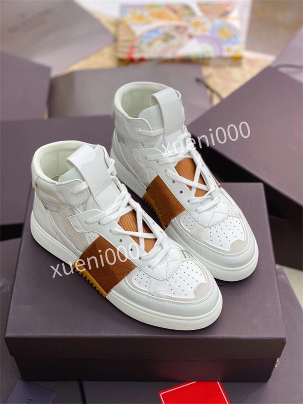2021 rain boot in Women Designer Rain boots with zipper mohair sock High Boot Fashion Outdoor Casual Shoes Platform Rubber rainboots size35-45, Choose the color
2021 rain boot in Women Designer Rain boots with zipper mohair sock High Boot Fashion Outdoor Casual Shoes Platform Rubber rainboots size35-45, Choose the color