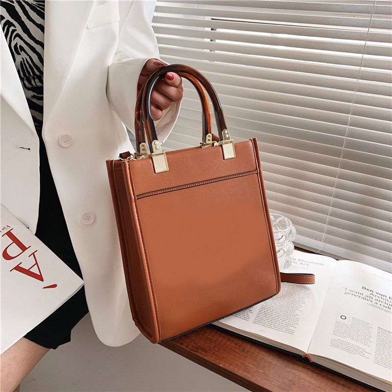 25 Luxurys Designers TOP quality Genuine Leather Purse Holderhandbag Men free Women's Coin Card WALLET Holders Black Lambskin Wallets K, Red;black
25 Luxurys Designers TOP quality Genuine Leather Purse Holderhandbag Men free Women's Coin Card WALLET Holders Black Lambskin Wallets K, Red;black